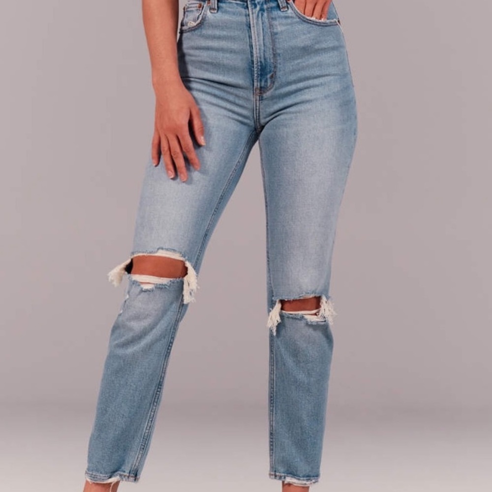 EUC Abercrombie & Fitch Ankle Straight Ultra High Rise Jeans 30 / 10 R